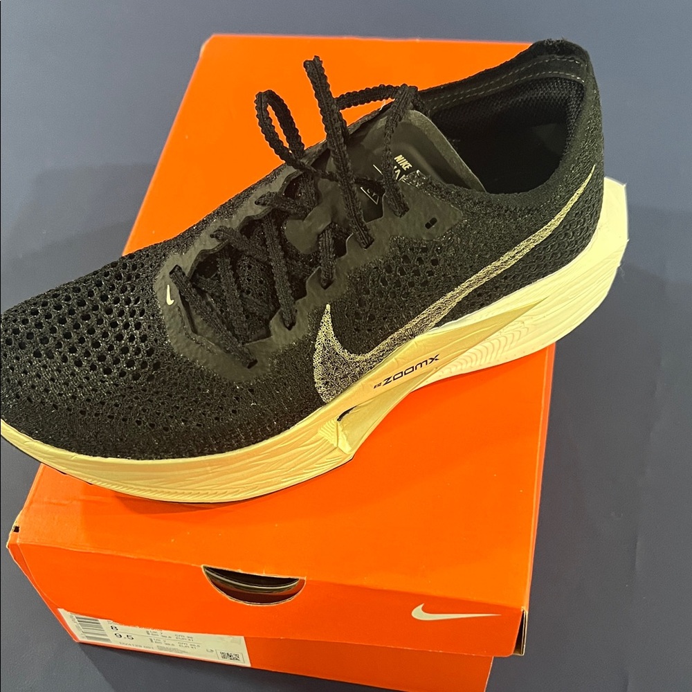 Nike ZoomX Vaporfly NEXT% 3 in Black and White